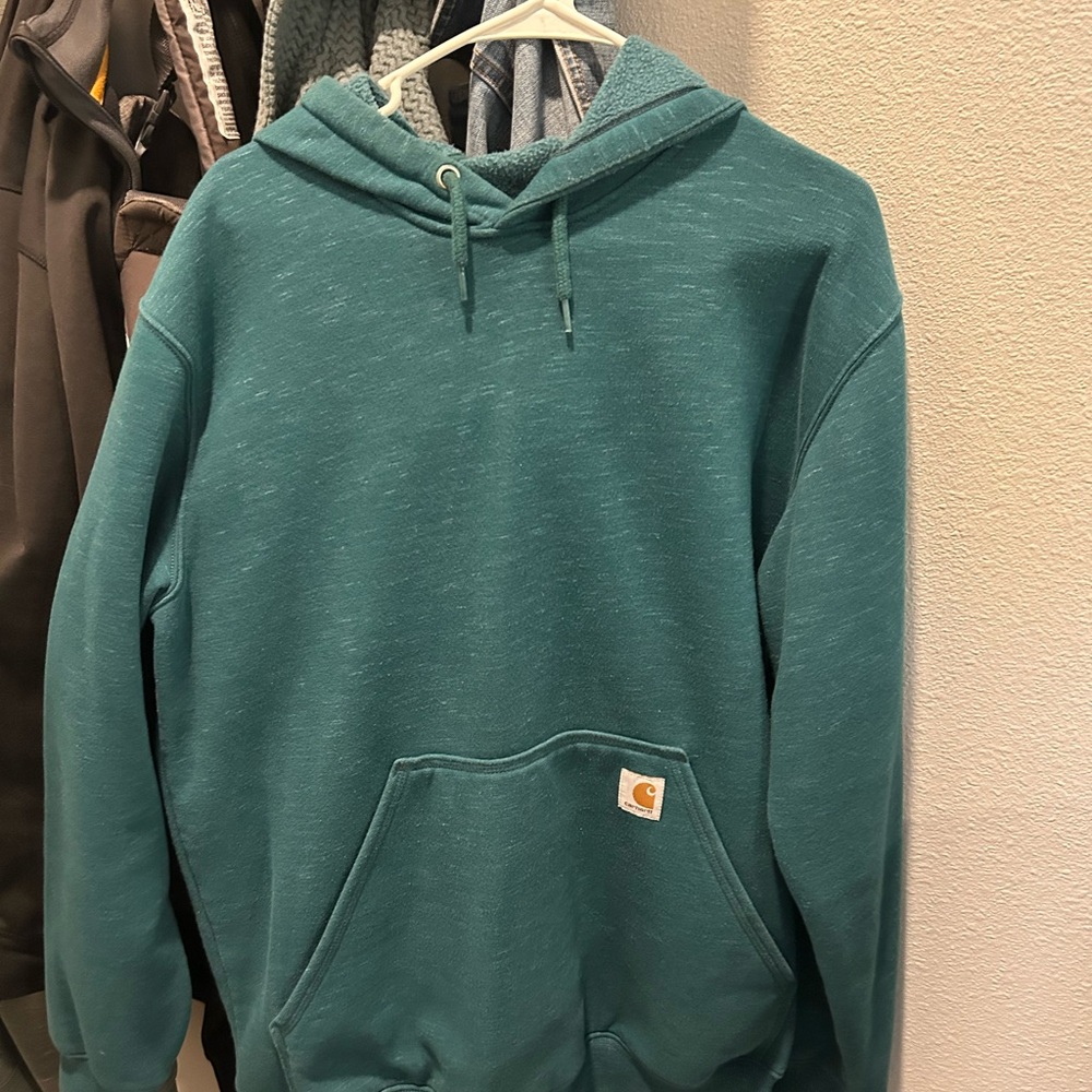 Mens carhartt hoodie like new fits more like an xl